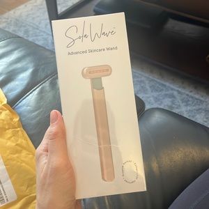NWT Solawave Wand unopened
